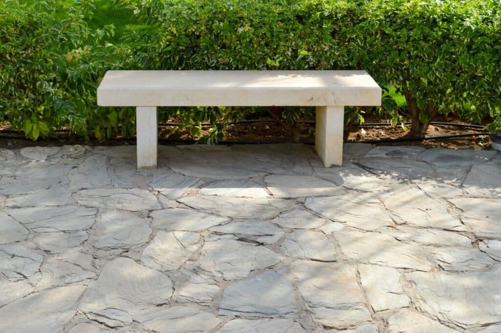 Concrete Bench: Enhance Your Outdoor Space!